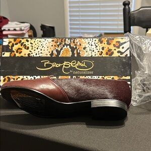Naturalizer Women's Loafers in Burgundy and Brown
